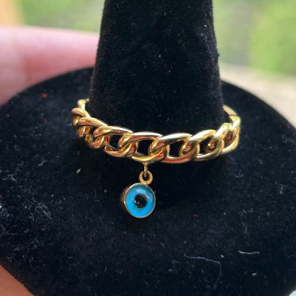 SALE! REAL 18 KARAT GOLD EVIL EYE RING SIZE 8